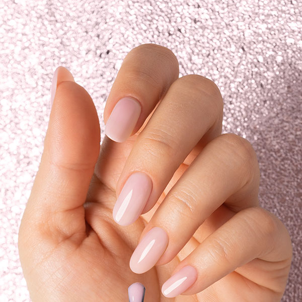Semipermanente nude rosato dal finish lattiginoso